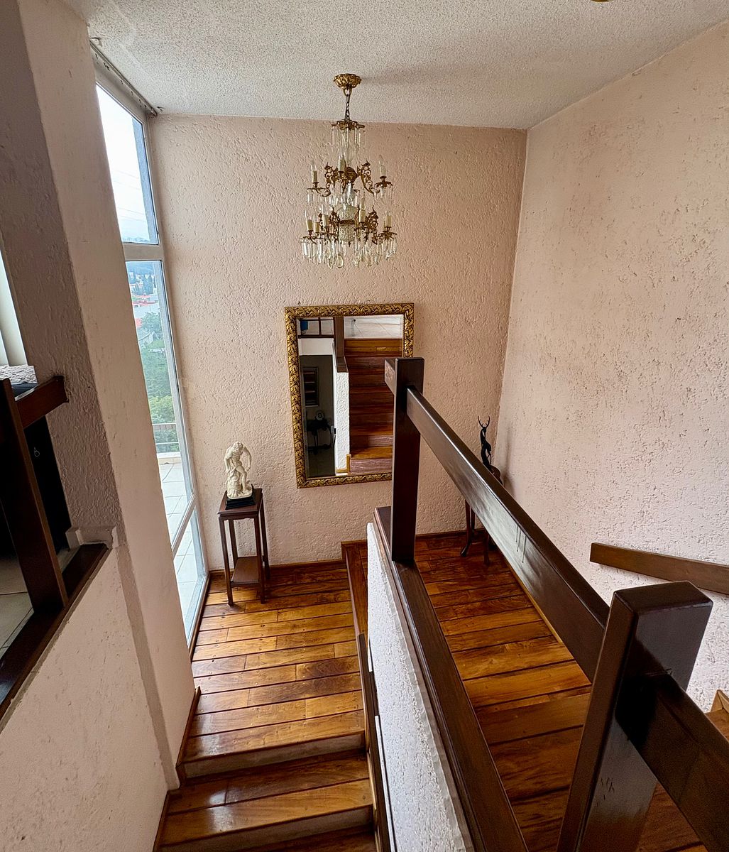 CASA À VENDA EM LOMAS DE LA HERRADURA EM RUA FECHADA, foto 1 de 26
