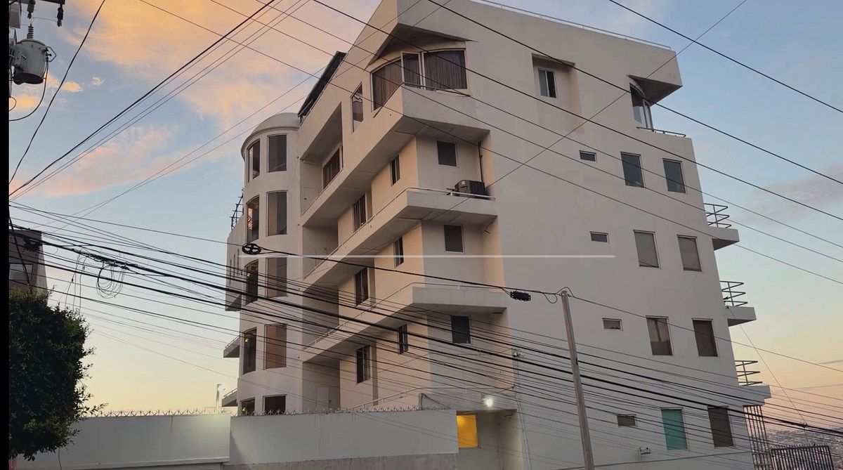 APARTMENT FOR RENT IN COL. CACHO, photo 1 of 23