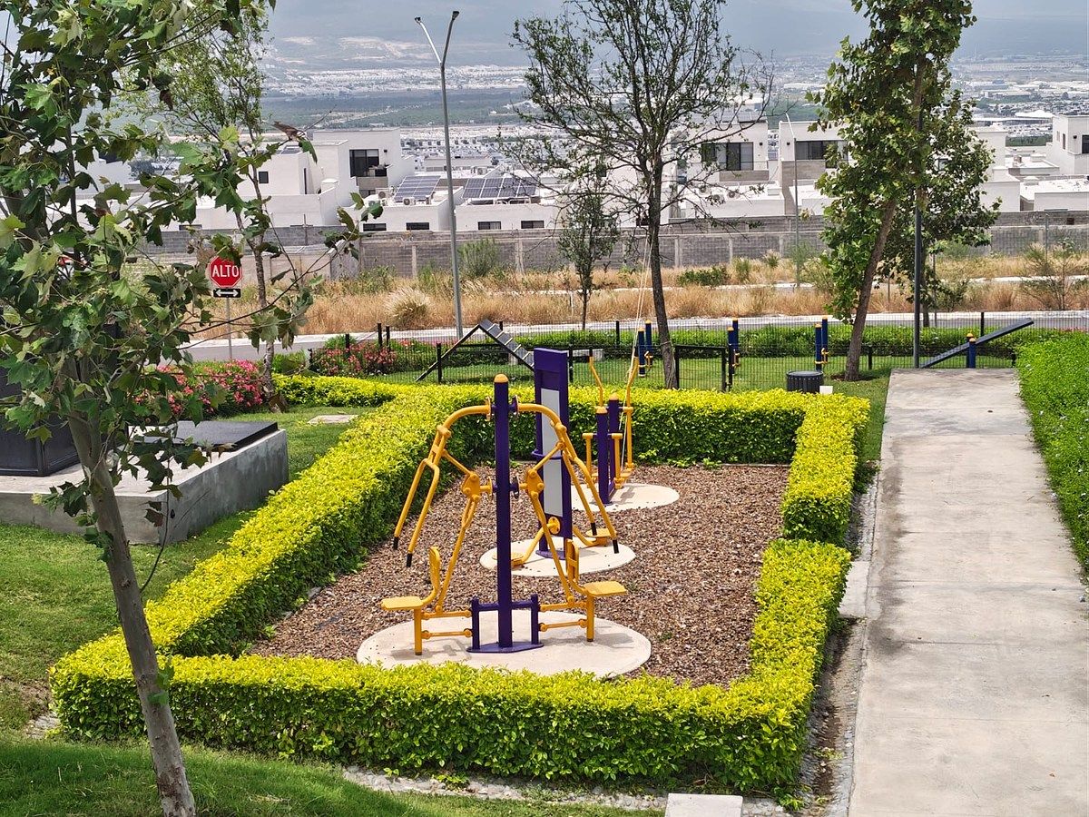 Lot in Cumbres Calzadas, García, photo 2 of 12