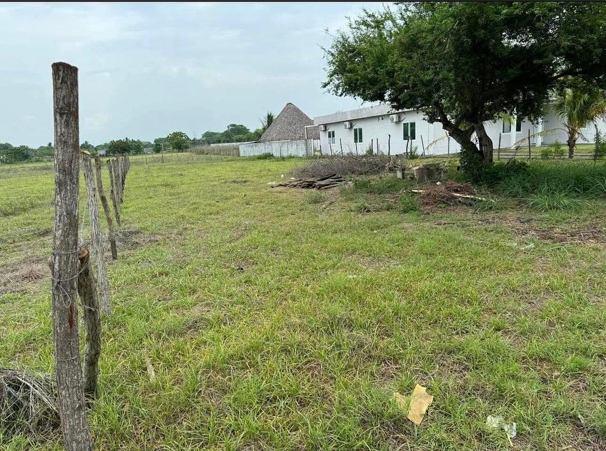 Terreno Plano en Venta | 374 m² en Km 140, Santa Rosa - Image 1