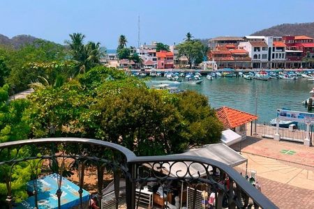 Hotel for Sale with 26 Rooms and Amenities in La Crucecita, Huatulco, Oaxaca
