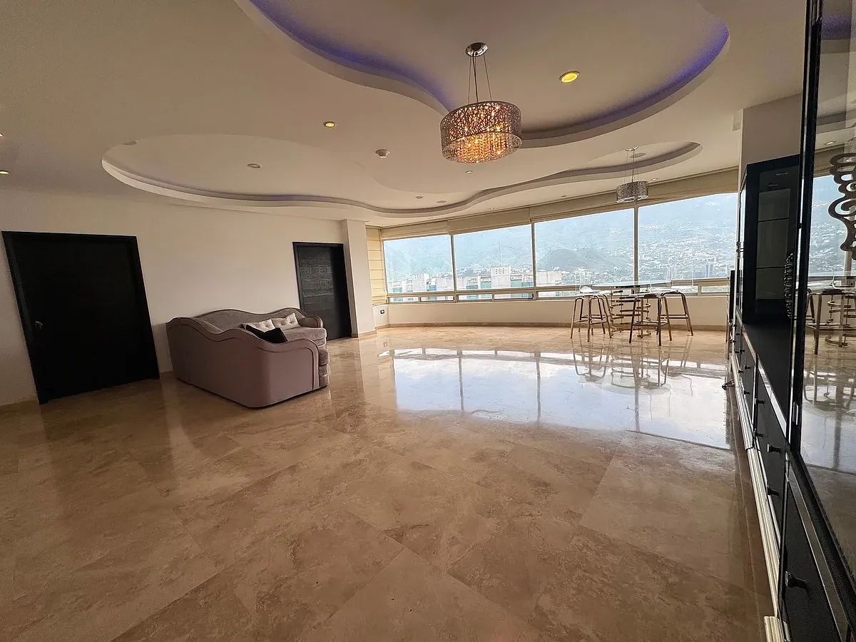 APARTAMENTO À VENDA, VERONA, foto 1 de 16