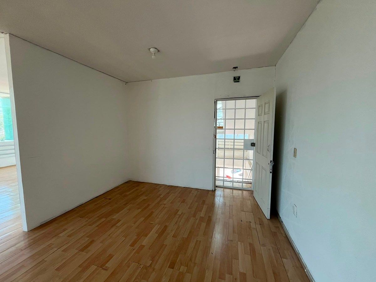 LOCAL COMERCIAL EM CANDILES PRIMEIRO ANDAR, foto 1 de 14