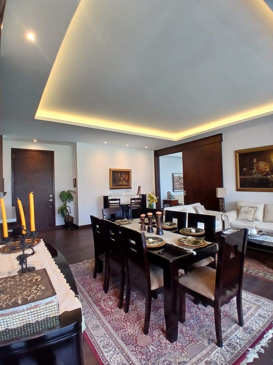 Zona 14 / Edificio Echo / 225m² - Image 2