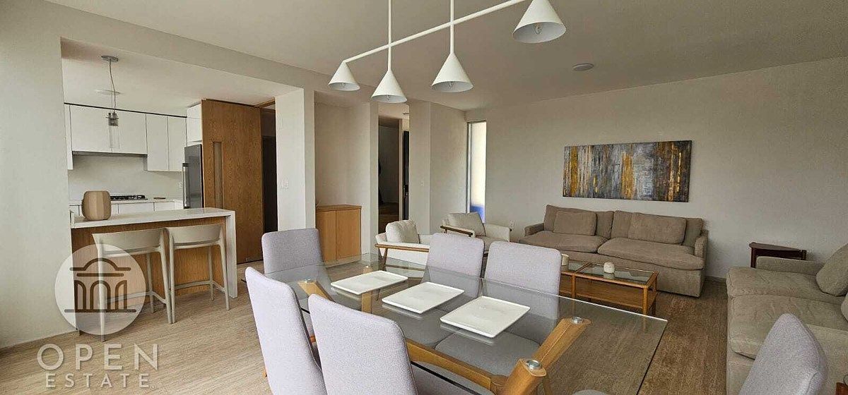 Pre-sale House in Lomas Verdes Condominium Section 1, photo 1 of 36