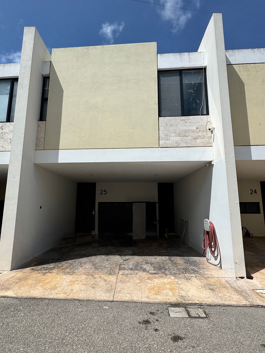For rent with solar panels and pool in Maculi Cholul, photo 1 of 40