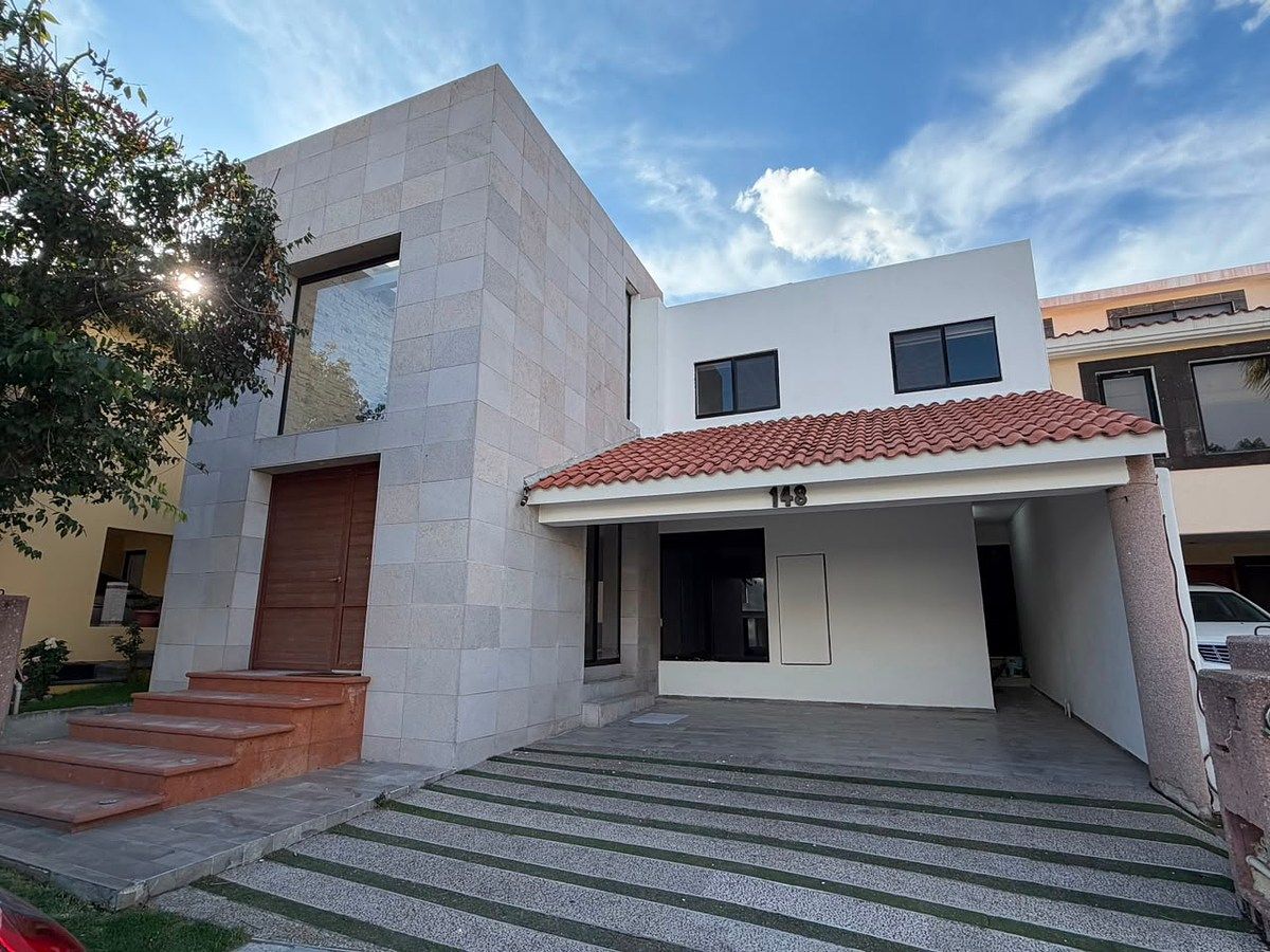 Casa para Alugar em Villantigua, foto 1 de 16