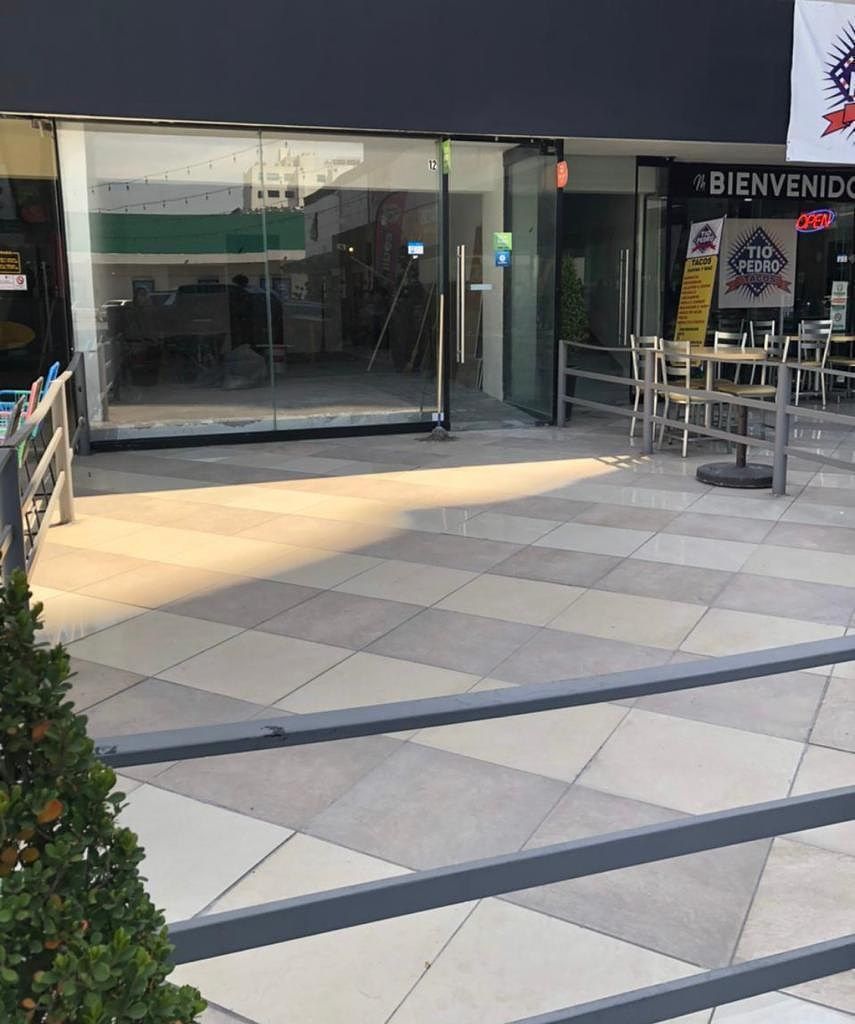 Local comercial en Zona Valle Oriente, San Pedro Garza García, foto 2 de 10