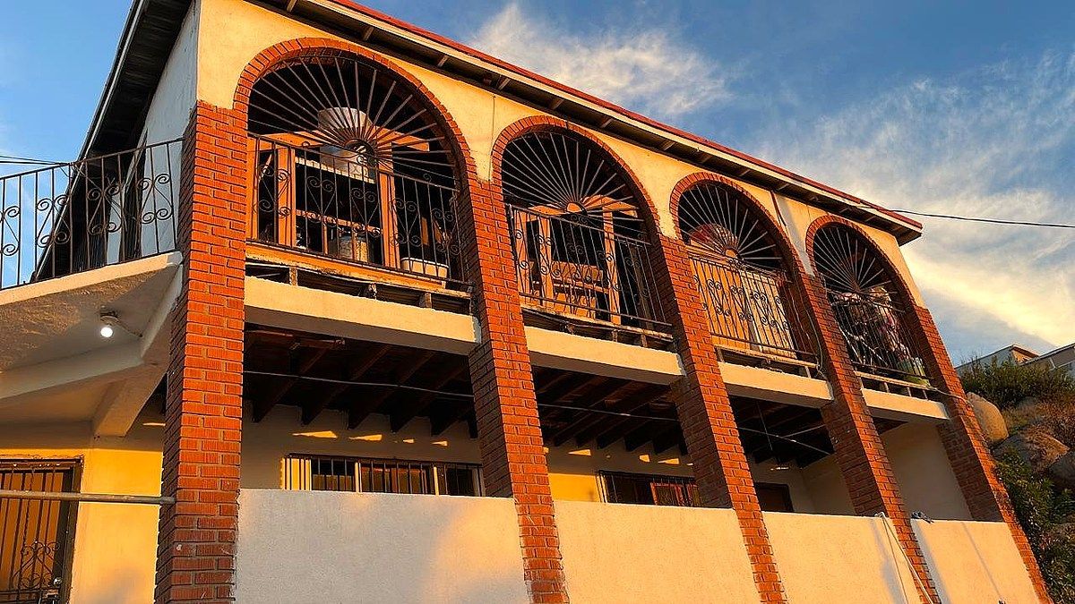 Residential Building for Sale in Marquez de Leon, photo 1 of 13