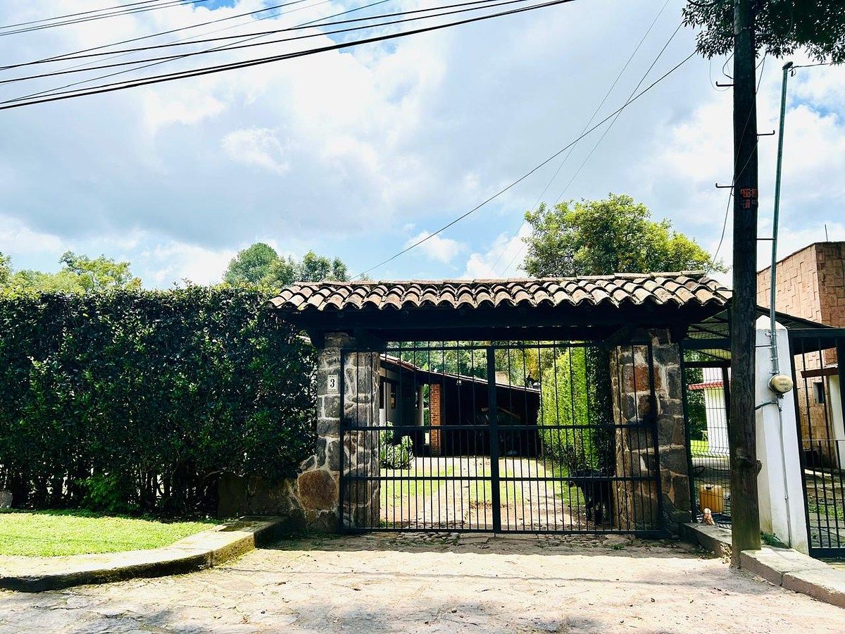 Casa em Avándaro, Valle de Bravo, foto 2 de 39
