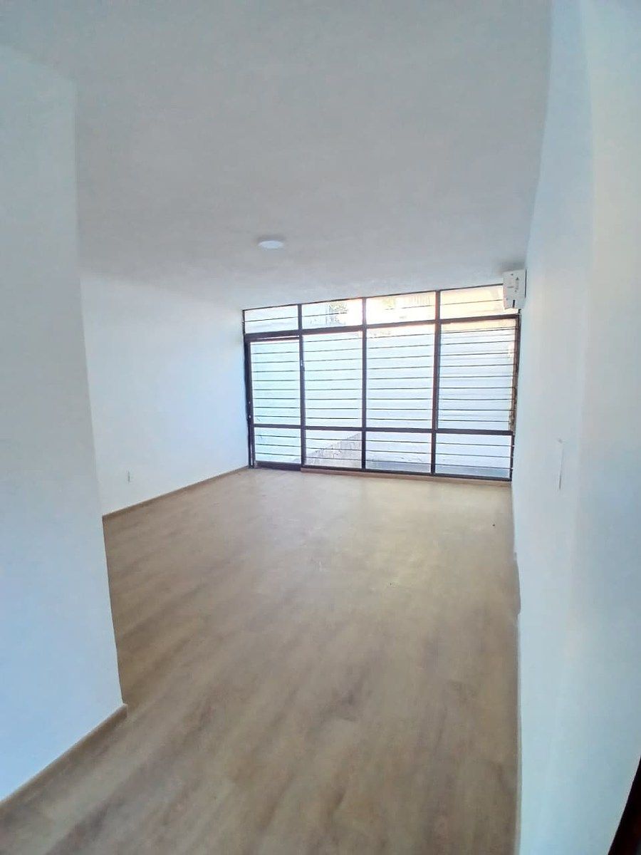 Casa com uso comercial em Alcalde Barranquitas, Guadalajara, foto 3 de 13