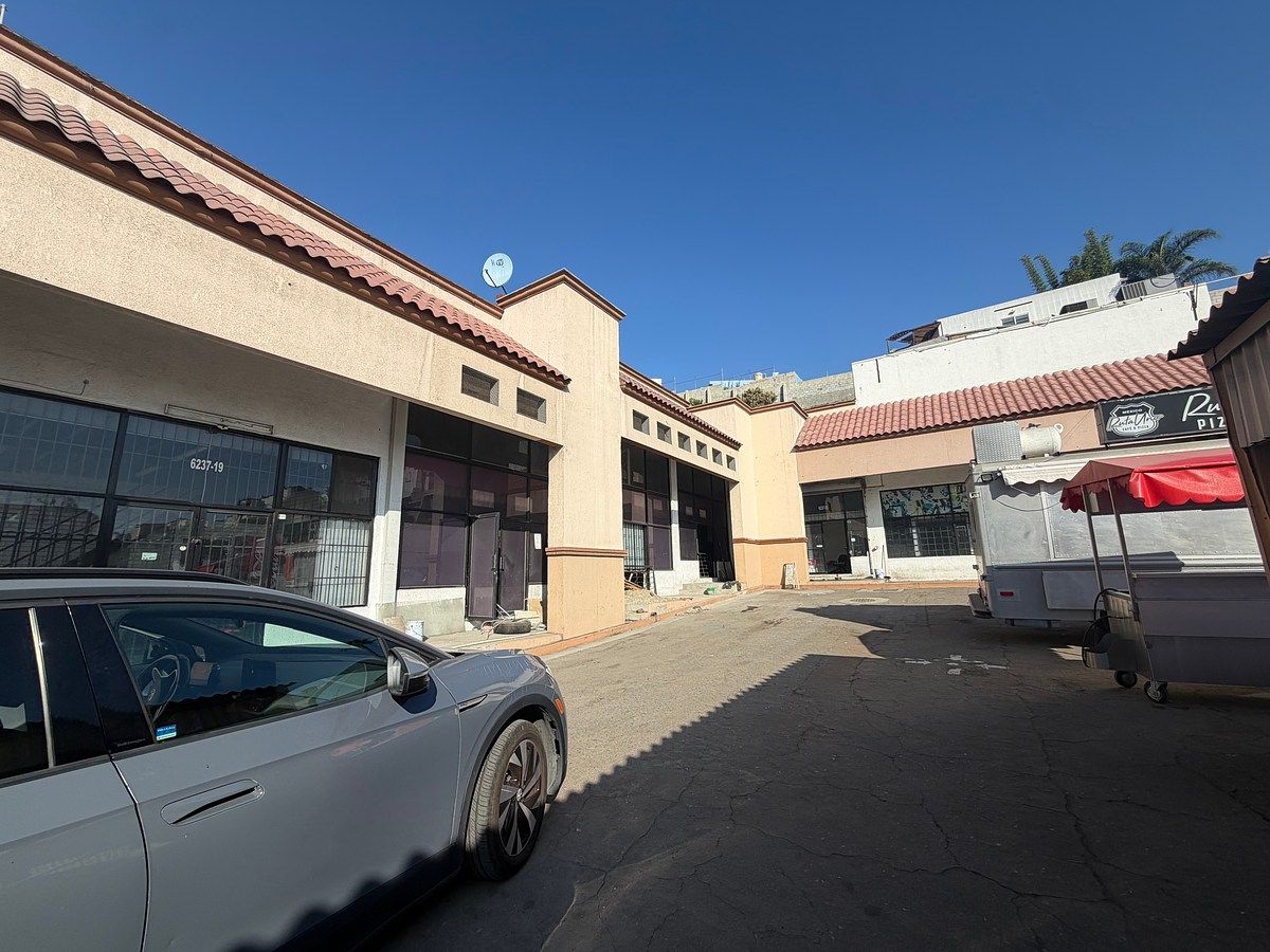 VENDA | LOCAL COMERCIAL 3 NÍVEIS PRAÇA JARDINS, foto 1 de 11