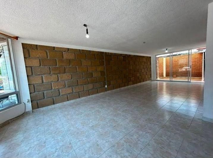 House in Gated Community in Villas Fontana, Corregidora, photo 2 of 8