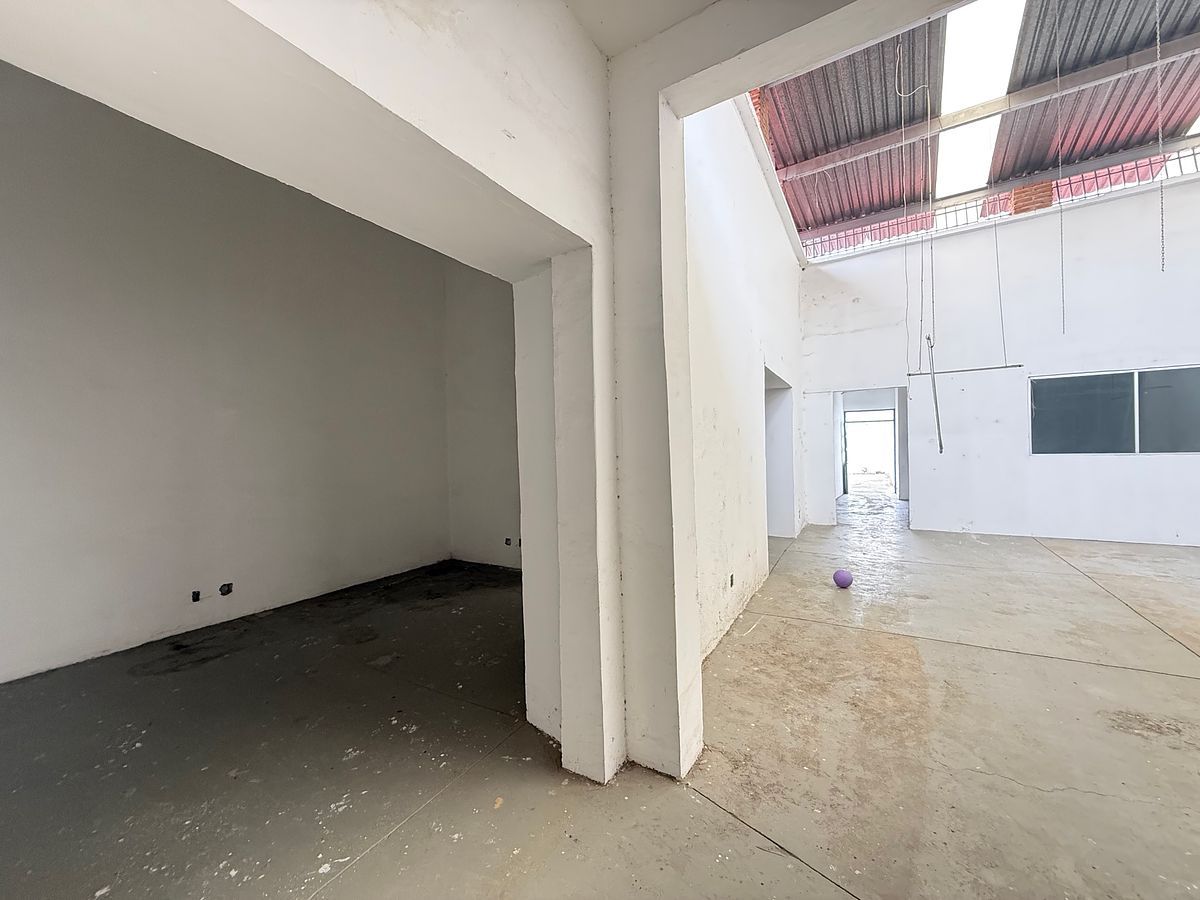 Commercial Storage Unit in San Juan de Dios, Guadalajara, photo 6 of 18