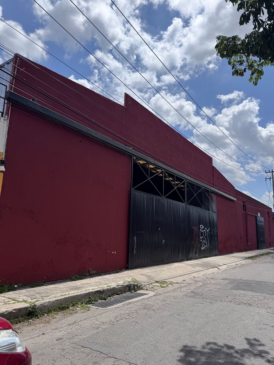 FOR RENT COMMERCIAL WAREHOUSE FOR RENT IN DOWNTOWN MERIDA, photo 1 of 5