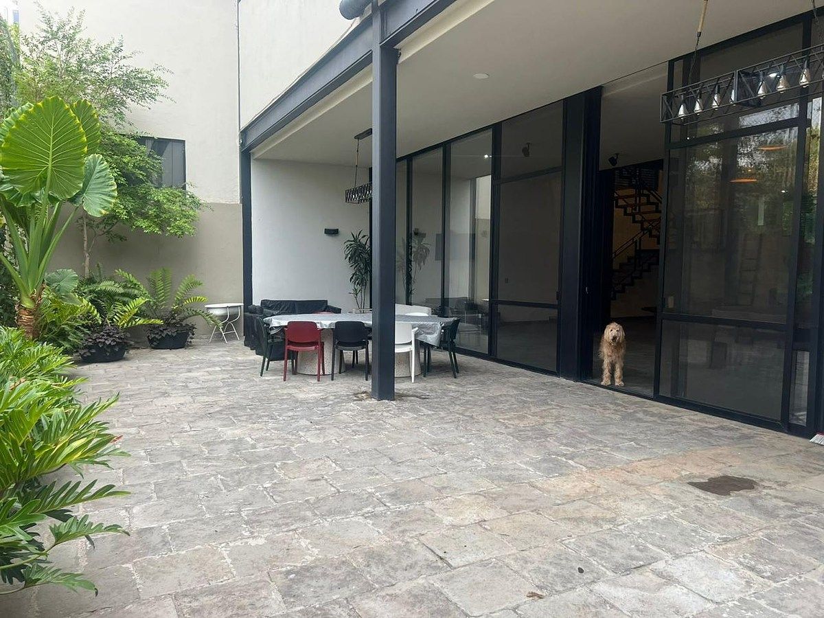 TERRAZA Y PATIO TRASERO, foto 10 de 21