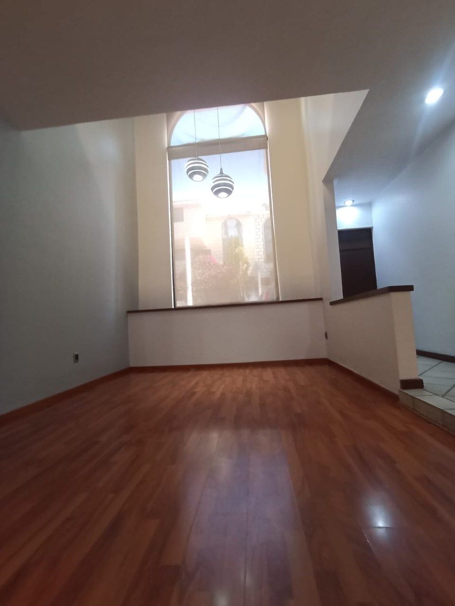 Casa em condomínio fechado em Loma Dorada, Querétaro, foto 2 de 25