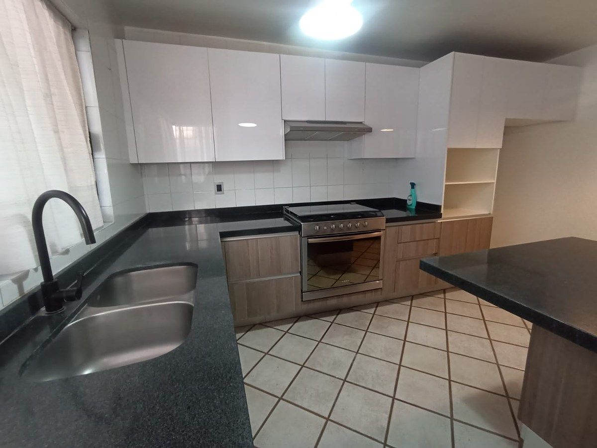 Casa em condomínio fechado em Loma Dorada, Querétaro, foto 3 de 25