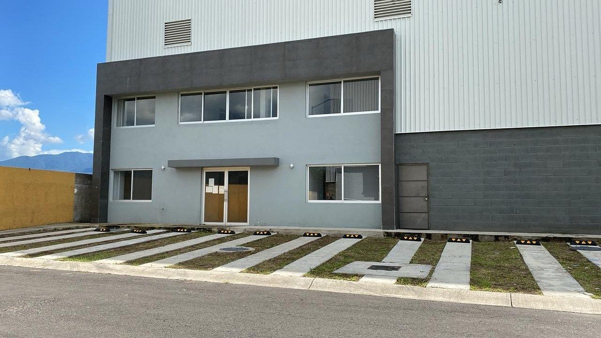Industrial Warehouse in Valle de Santa Cruz, Tlajomulco de Zúñiga, photo 10 of 14