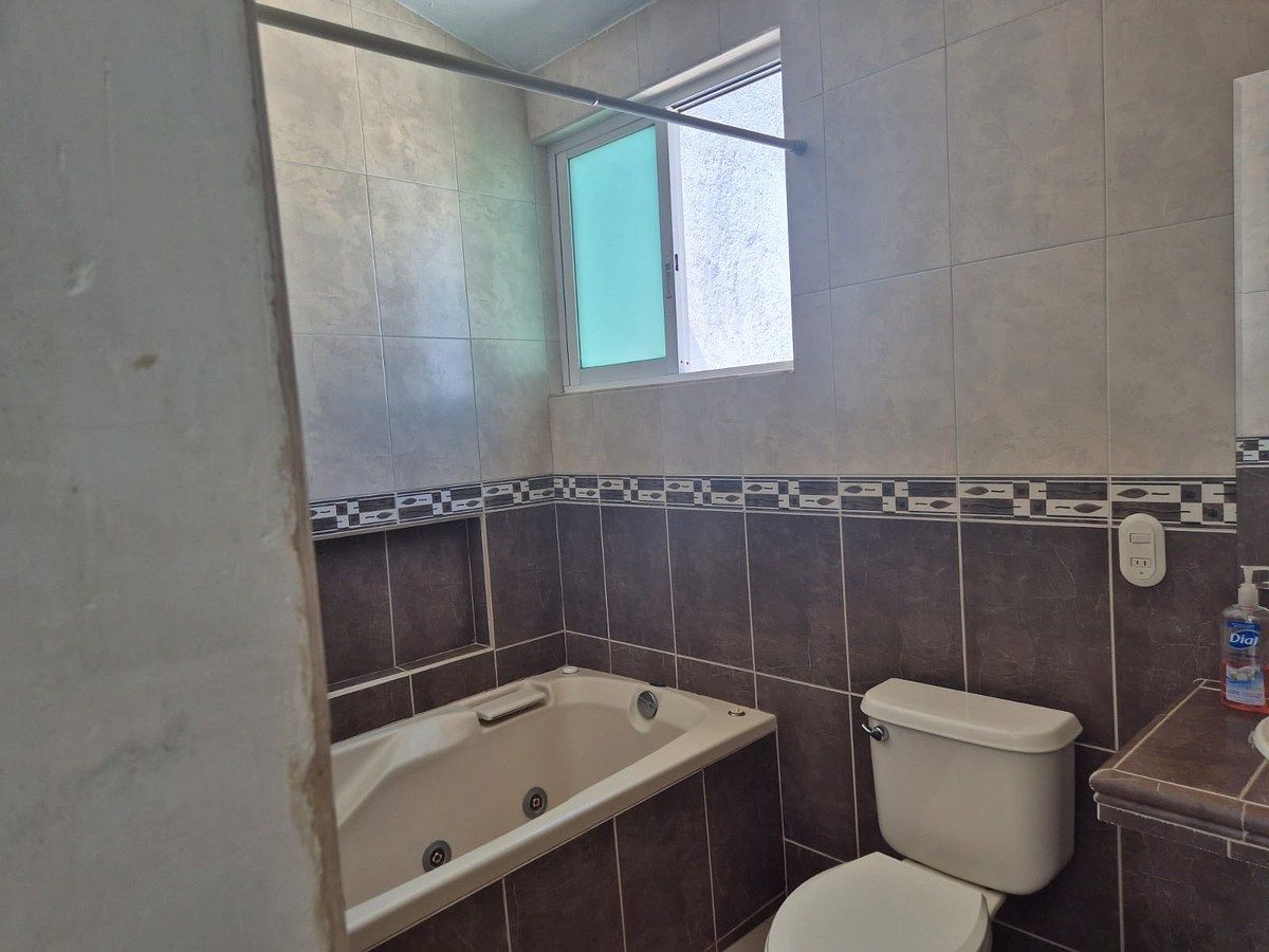 Casa en Milenio III, Querétaro, foto 12 de 15