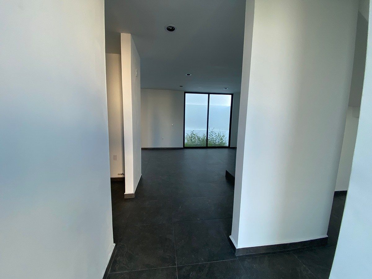 House in Gated Community in Grand Preserve, Querétaro, photo 4 of 7