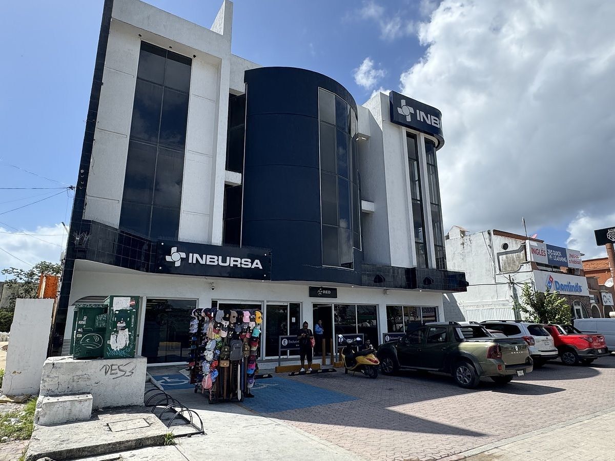 Commercial Building for Rent in Playa del Carmen | Benito Juárez Avenue, photo 1 of 10