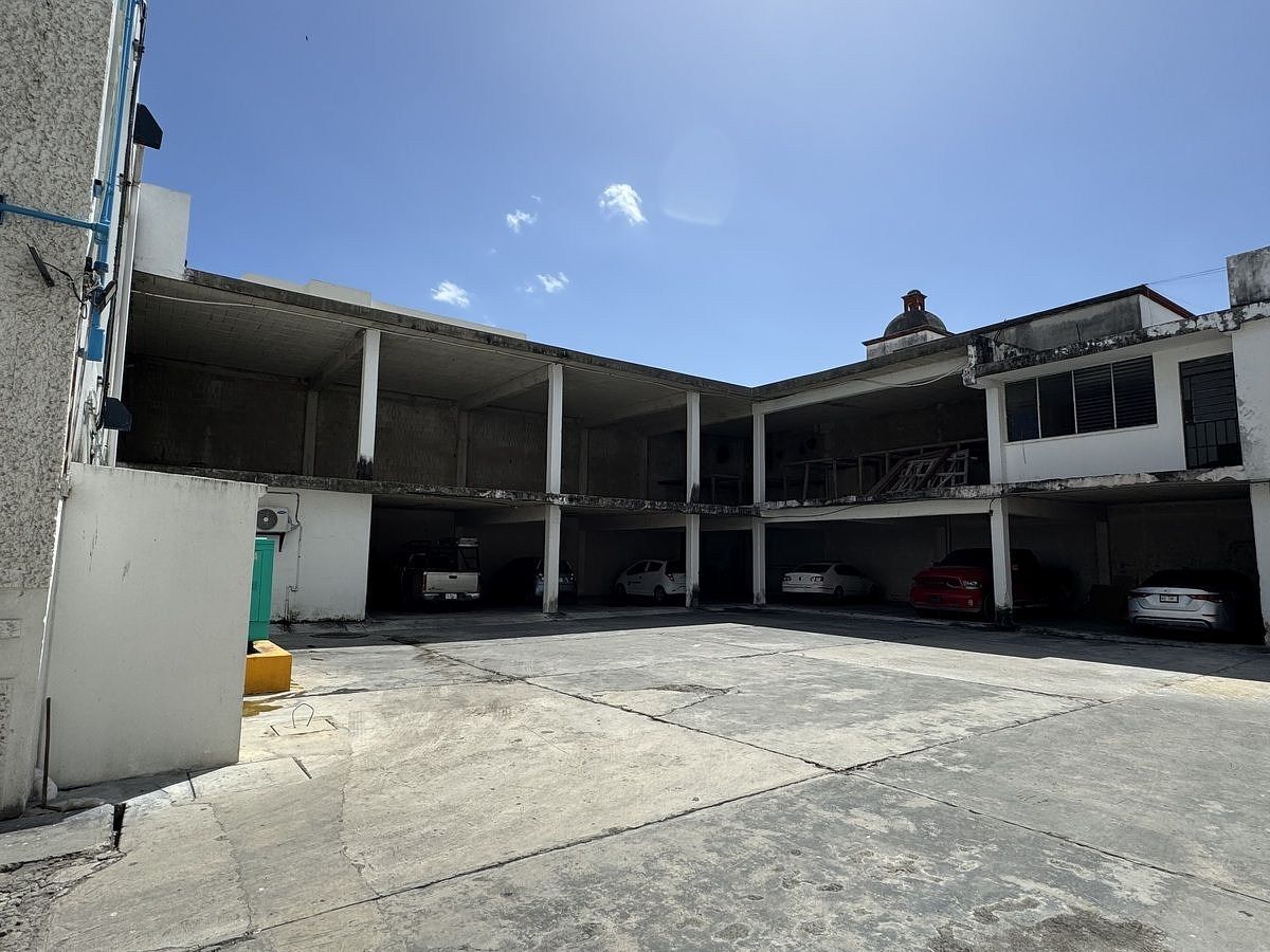 Building in Playa del Carmen, Playa del Carmen, photo 3 of 10