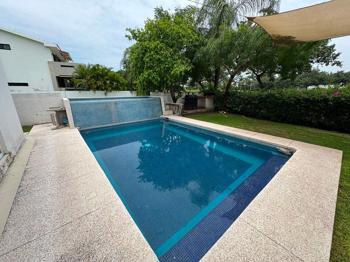 Casa en Venta en Paraíso Country Club, foto 1 de 28