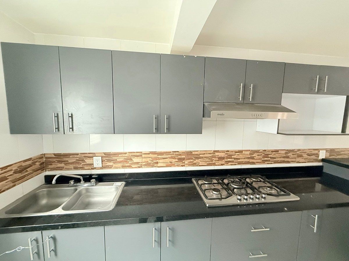 Casa en venta en Ciudad Maderas enel Márquez, foto 1 de 30