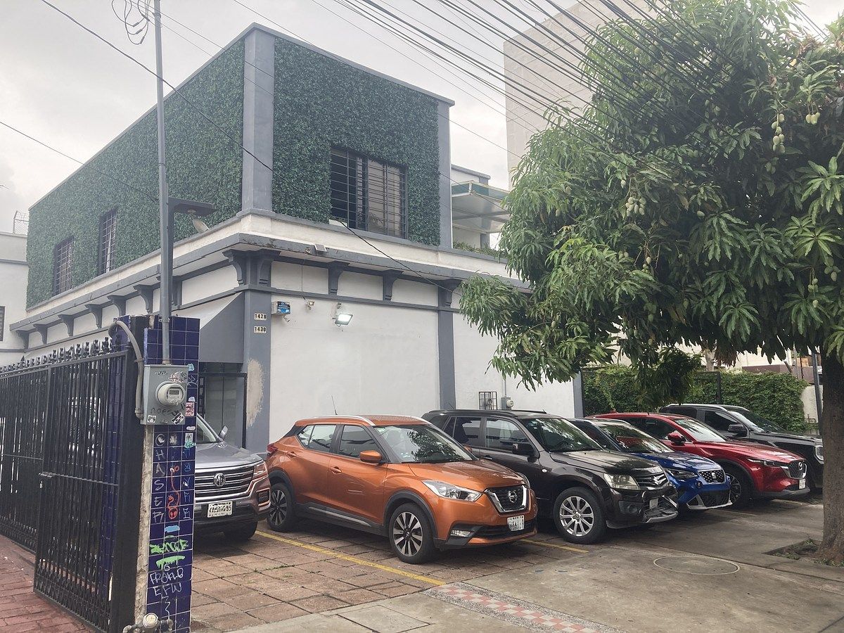 EDIFICIO DE OFICINAS EN VENTA EN COLONIA AMERICANA., foto 1 de 20