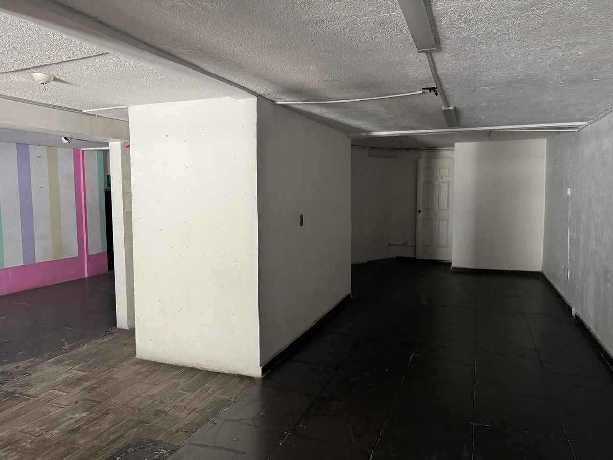 Local comercial en Viveros de La Loma, Tlalnepantla de Baz, foto 3 de 12