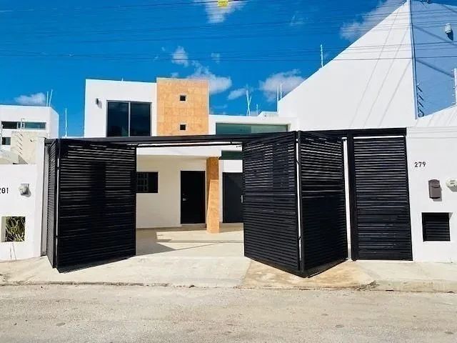 CASA EN VENTA EN MÉRIDA; MONTEBELLO, foto 1 de 34