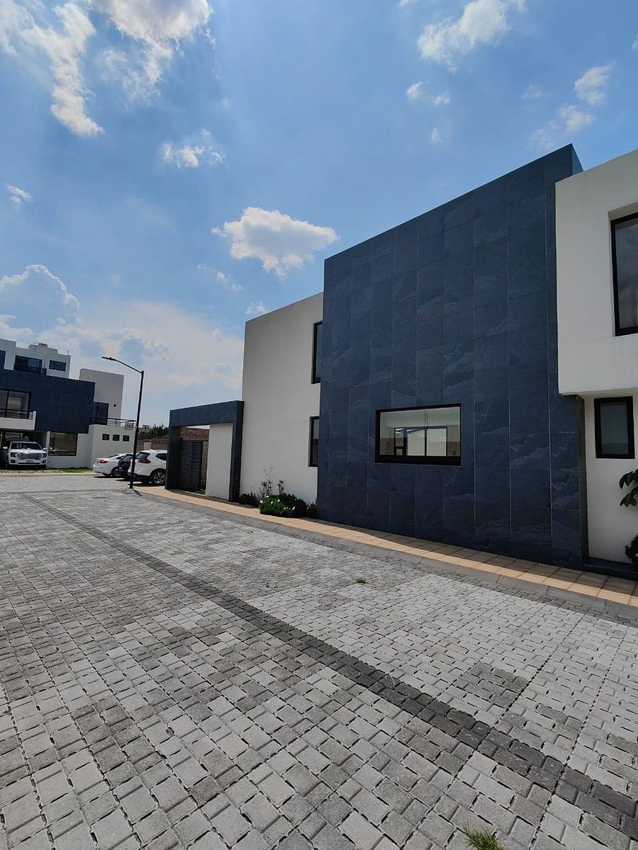 House in Llano Grande, Metepec, photo 3 of 44