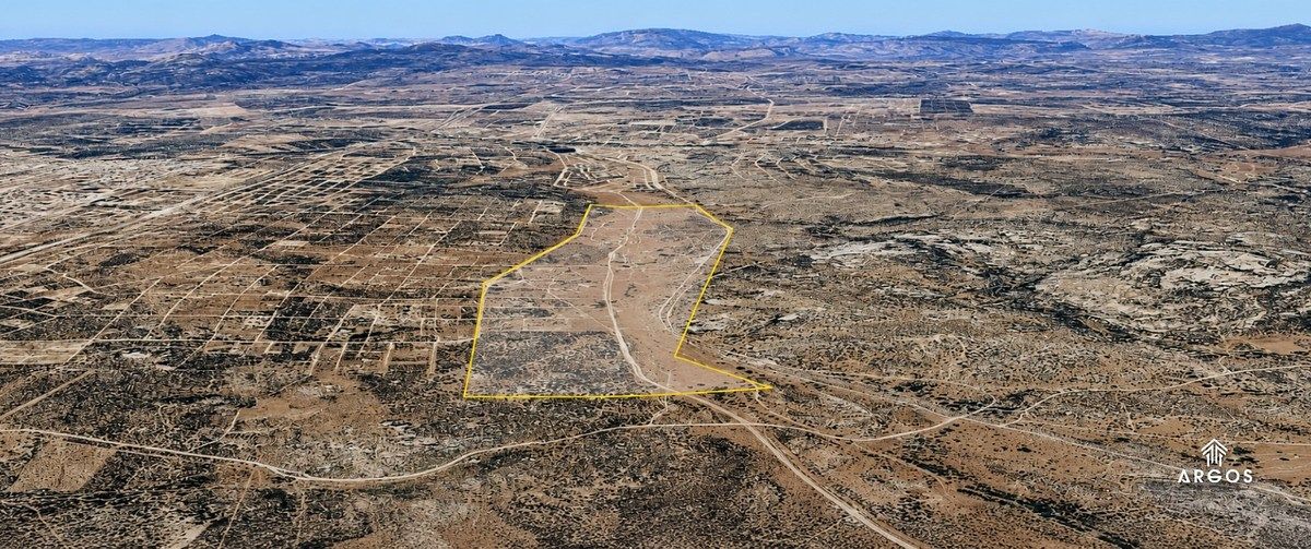 Terra industrial em Nueva Hindú Sección Encinos, Tecate, foto 3 de 4