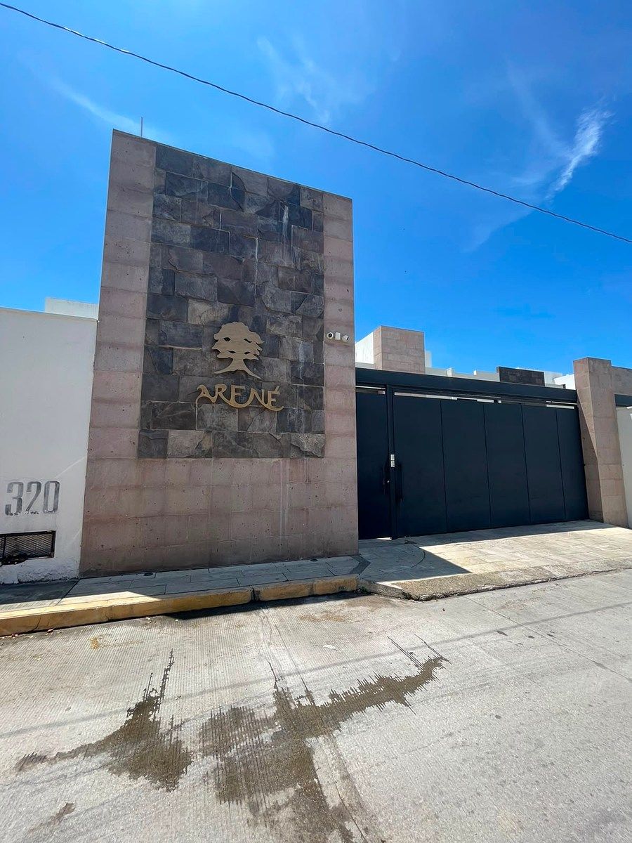 SE RENTA CASA EN PRIVADA DE SOLO 5 CASAS EN PLAN DE AYALA, foto 1 de 43