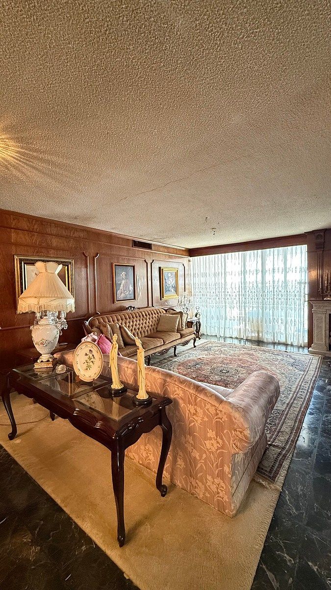 Casa em Contry la Silla, foto 1 de 21