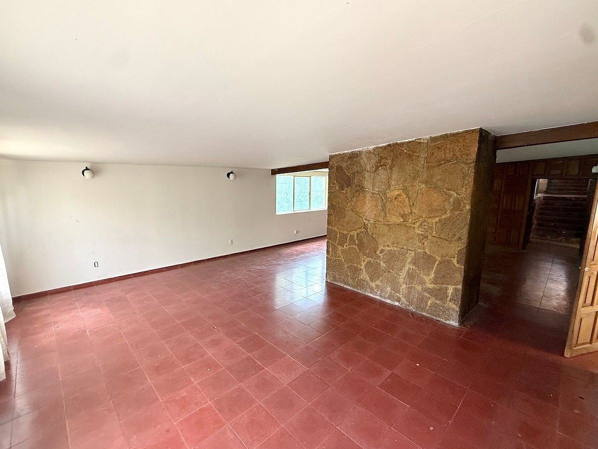 Espacio de sala / comedor, photo 37 of 39