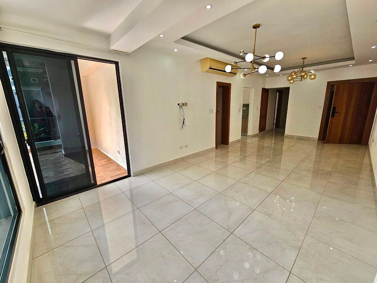 Apartamento en Naco, foto 1 de 12