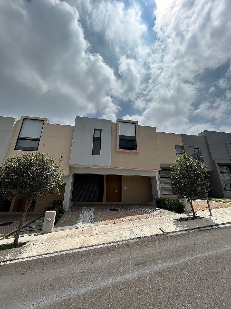 House in Gated Community in Zibatá, El Marqués, photo 2 of 25