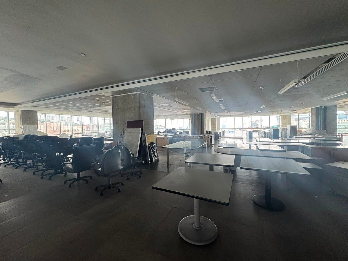 OFFICE FOR RENT IN SANTA FE, photo 1 of 30