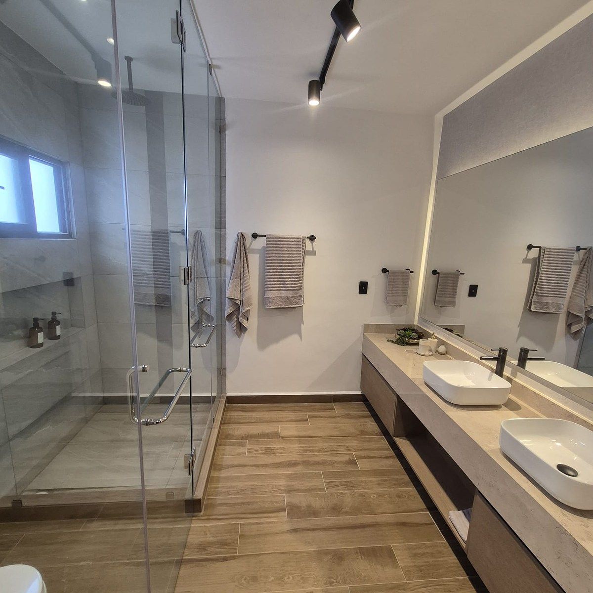 BAÑO RECAMARA PRINCIPAL, photo 11 of 16