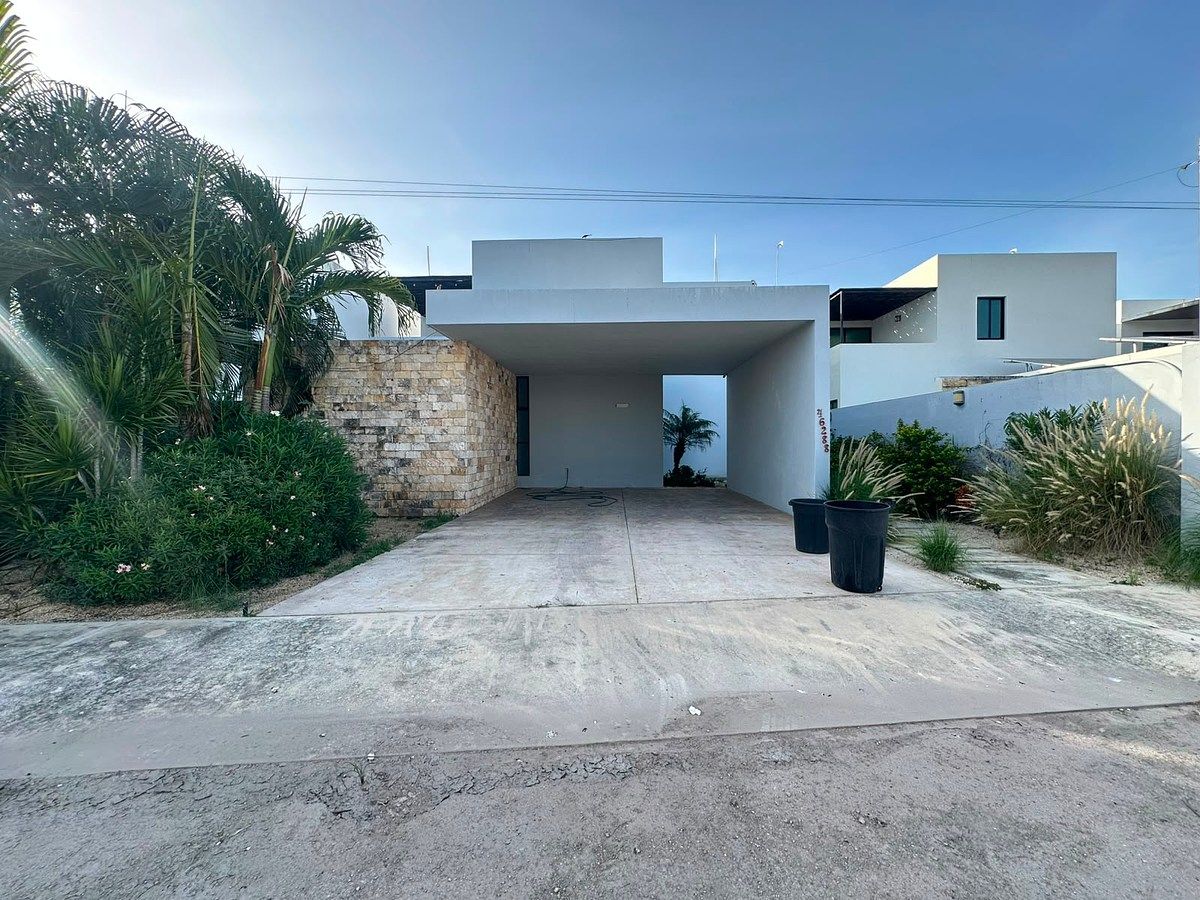 Casa para alugar com amplo jardim e piscina em Dzityá, Mérida, foto 1 de 13