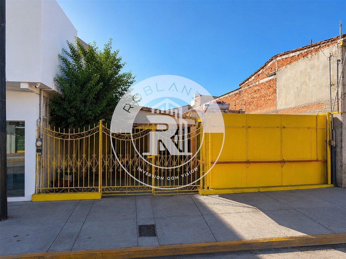 HOUSE FOR SALE, photo 1 of 13
