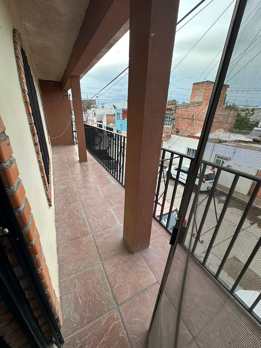 Casa en Lic. José López Portillo, Aguascalientes, foto 3 de 12