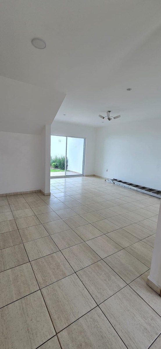 Casa em Rinconada de los Alamos, Querétaro, foto 4 de 12