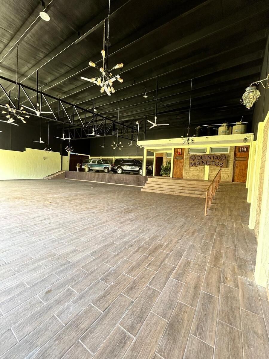 Fazenda, Terraço e Casa no Carvalho, foto 1 de 44