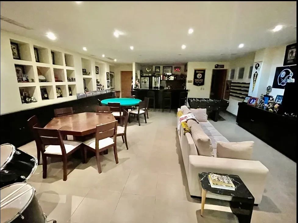 House in Bosque de las Lomas, Miguel Hidalgo, photo 7 of 11