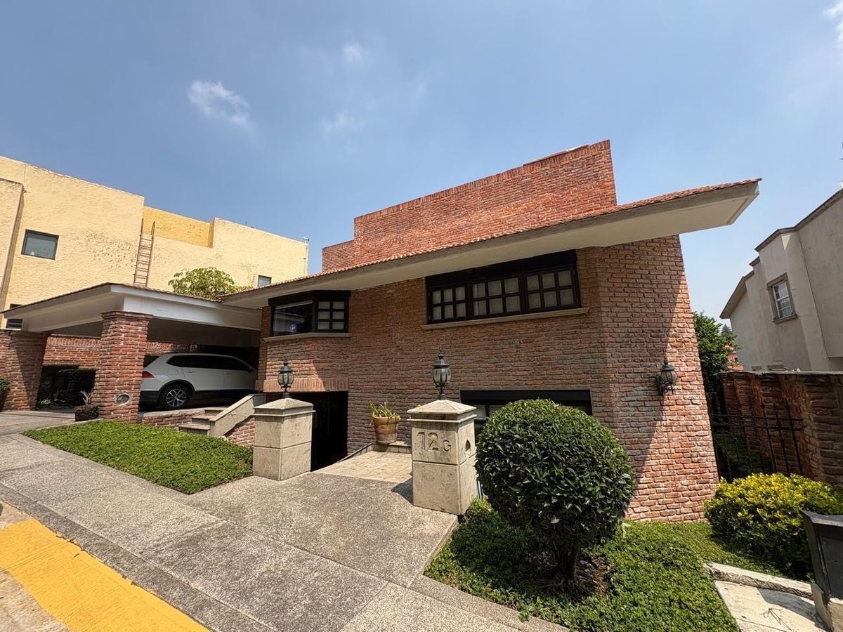 House in Gated Community in Bosques de las Palmas, Huixquilucan, photo 2 of 49