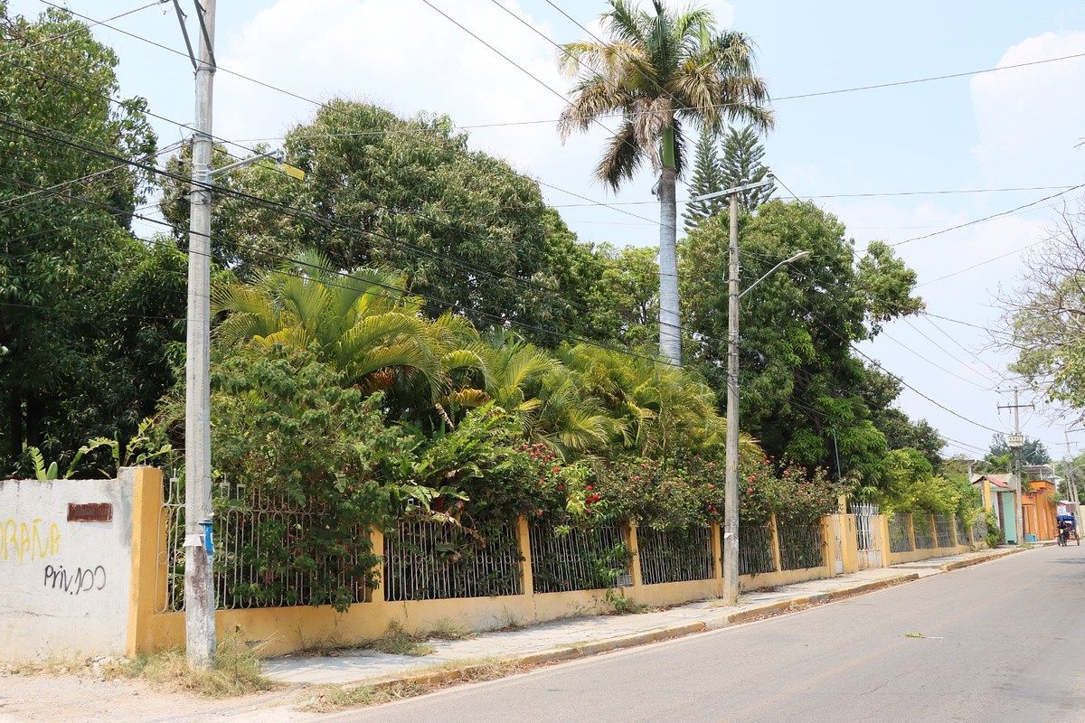 OPORTUNIDADE ÚNICA NO PLANO DE AYALA: 2.188 m² COM 45 METROS DE FRENTE, foto 1 de 15