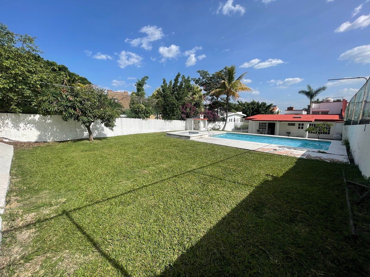 Casa en condominio en Lomas de Cocoyoc, Atlatlahucan, foto 2 de 35